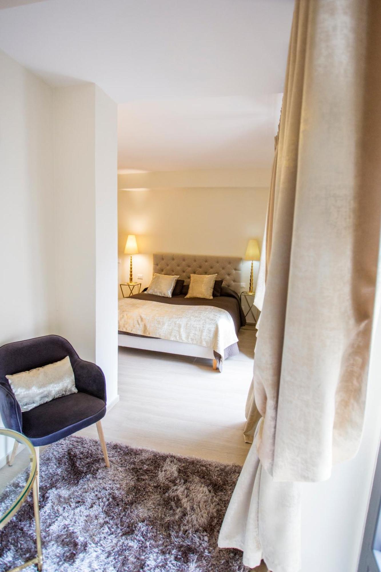 Miramare Apartments&Suites La Spezia Quarto foto